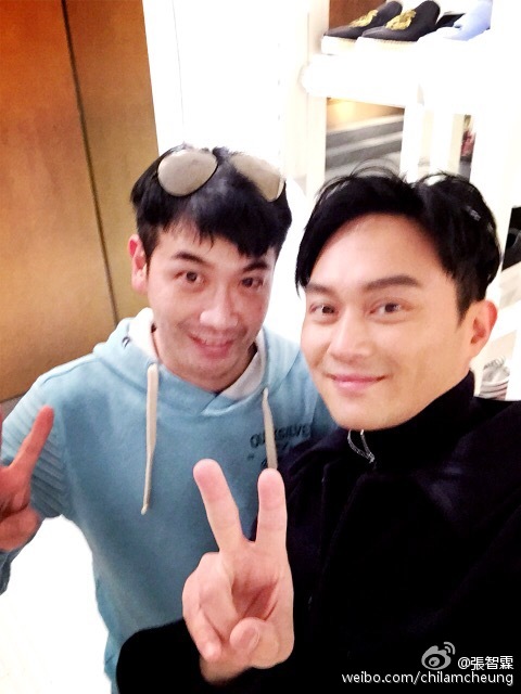 陆小凤花满楼重聚!张智霖张智尧卖萌(图)