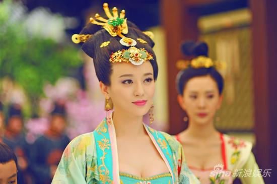 "王皇后"引网友热议 施诗:其实很幸运|《武媚娘传奇》|施诗|热议_新浪