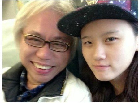 57岁李坤城和18岁小女友林靖恩