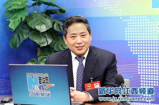 上饶市委书记陈俊卿做客新华网江西频道