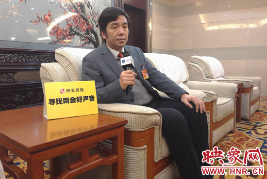 河南政协委员杨卫兵给蔬菜贴张身份证是一种趋势