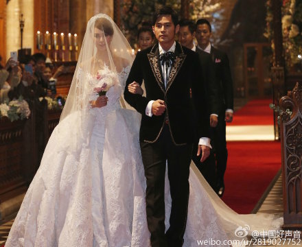 刚刚大婚的周杰伦加盟《中国好声音》任导师