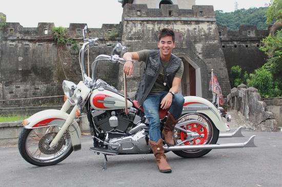 《钢铁之心》柯有伦抢手 昆凌暗送秋波