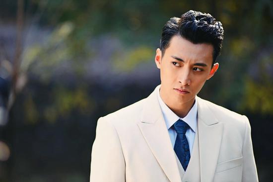 姚安濂萧浩冉为《大染坊续》"父子"反目_新浪娱乐_新浪网