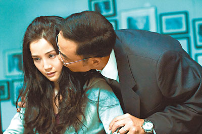 任达华掌掴阿sa感心疼 称对方风吹就倒