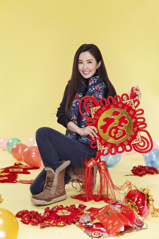 杨童舒方言版普通话再上演变身纠正妹