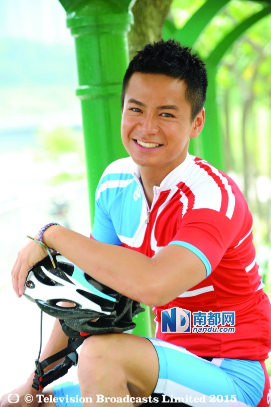 杨怡《天眼》罗仲谦《冲线》开播正面pk