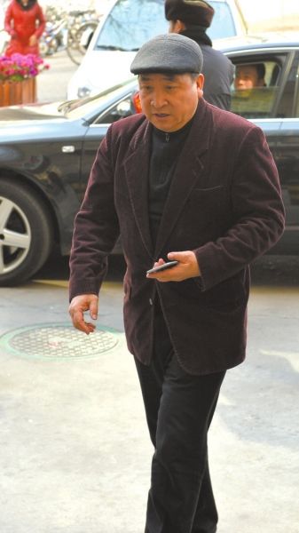 姜昆前来悼念。京华时报记者赵思衡摄