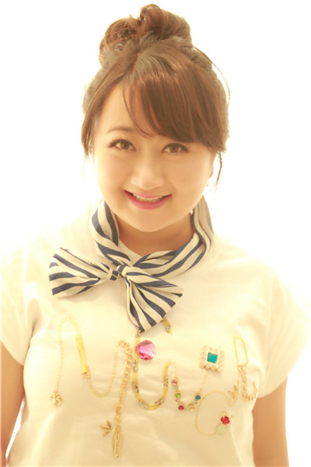 臧洪娜变汤圆娜恭贺佳节分享欢乐