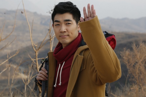 胡洋饰律师杨晨