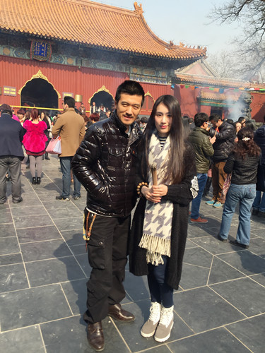 杨子王婉中相约雍和宫