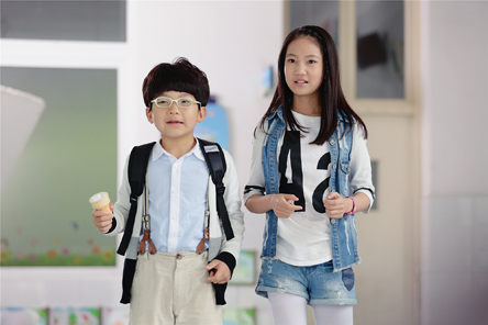 儿童魔幻电影《无敌小飞猪》四月快乐来袭