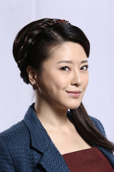 文静现场搞怪剧照新浪娱乐讯 由著名导演张国庆执导,知名演员聂远