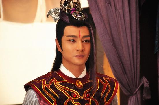 张明明《封神英雄》热播 自我颠覆玩新鲜