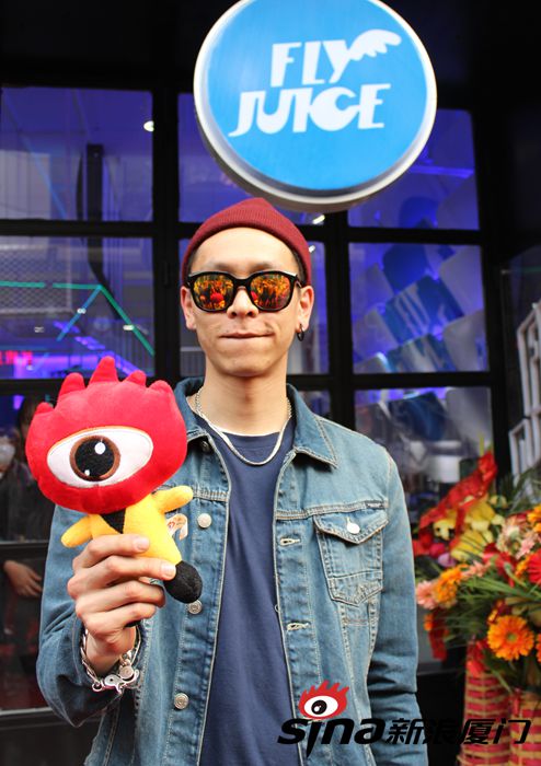 俞思远潮牌新店入驻福建下半年发音乐新作回归