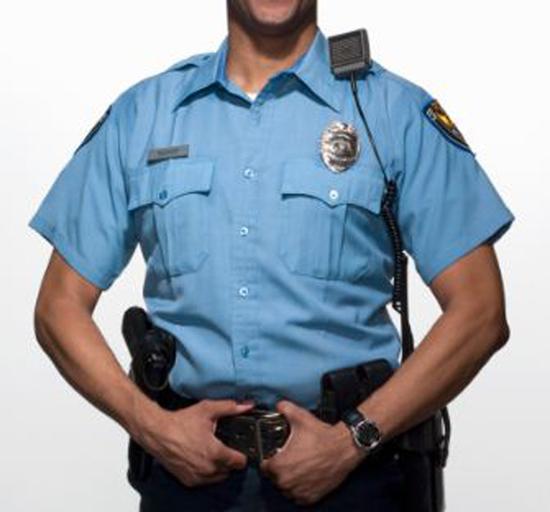 原来警察制服这么热潮 大牌也来"出警"