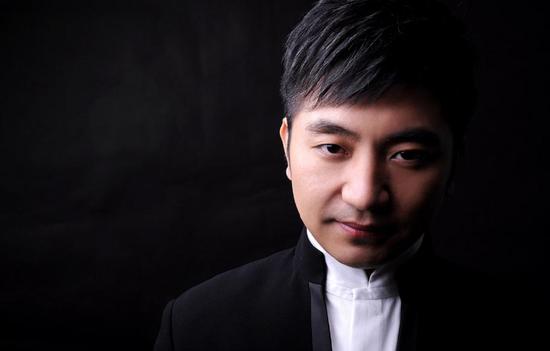 跨界音乐人吴彤