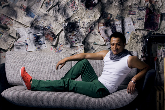 台儿庄往事热播孙磊烽火中显真情