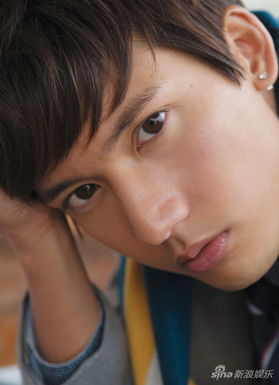 关智斌泰国拍戏发生意外网友直呼心疼