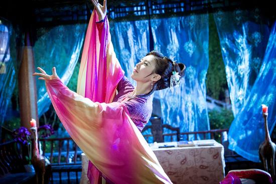 黎一萱饰演蝶舞