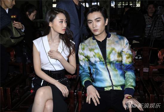 林鹏荧屏首秀搭档陈晓 同窗亲密互动