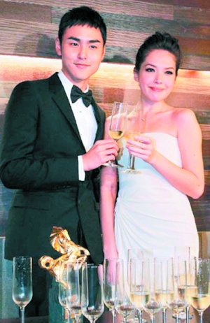 阮经天许玮宁8年情散含糊其辞未说实质