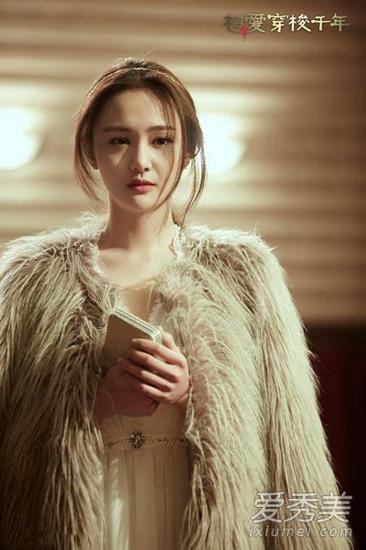 《相爱穿梭千年》完美收官 郑爽十套最美搭配