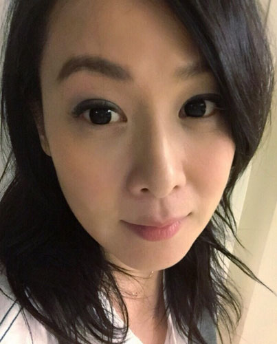 刘若英产后首晒带妆照