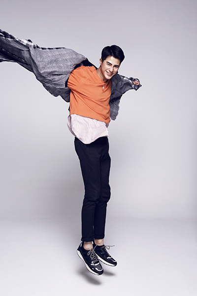 姜潮新片热拍携手关晓彤上演倾城虐恋