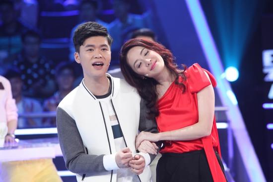 男左女右港姐向海岚复出畅谈男闺蜜