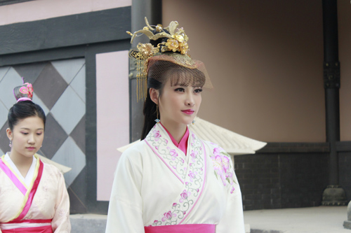 郭珍霓[微博],白柳汐,李亭哲等俊男靓女联合主演的大型古装传奇电视剧