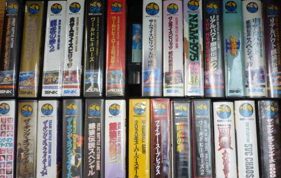 NEOGEO卡带，售价均为39800日元。如看到专门收藏这个的玩家，别犹豫嫁了吧。