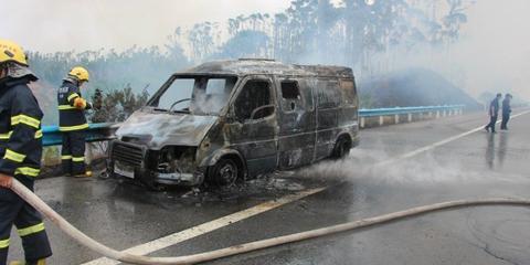 运钞车起火续:系车辆故障引发