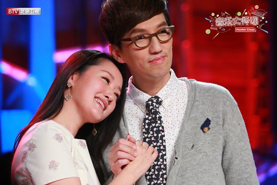 杨钰莹林志炫深情共舞