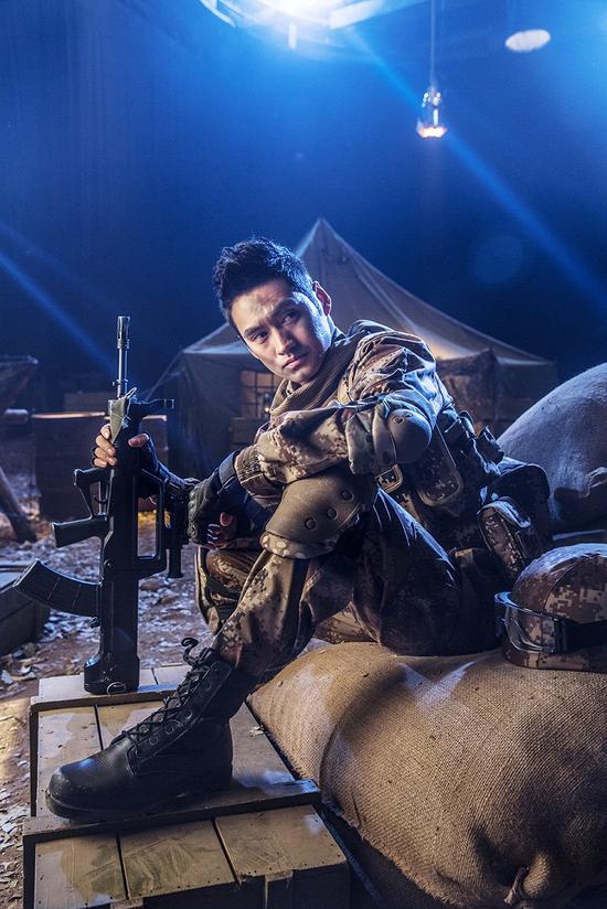 男子汉袁弘被评难驯遭教官特殊关照