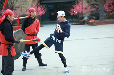 成功完成任务 缩小“超体元素”