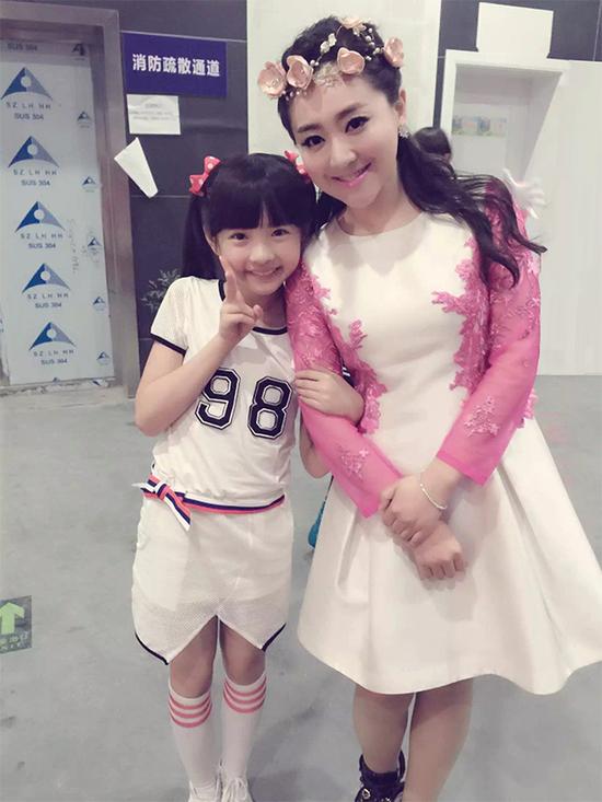 月亮姐姐与王巧