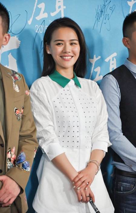 《左耳》观影 张一白顾长卫"争抢"马思纯