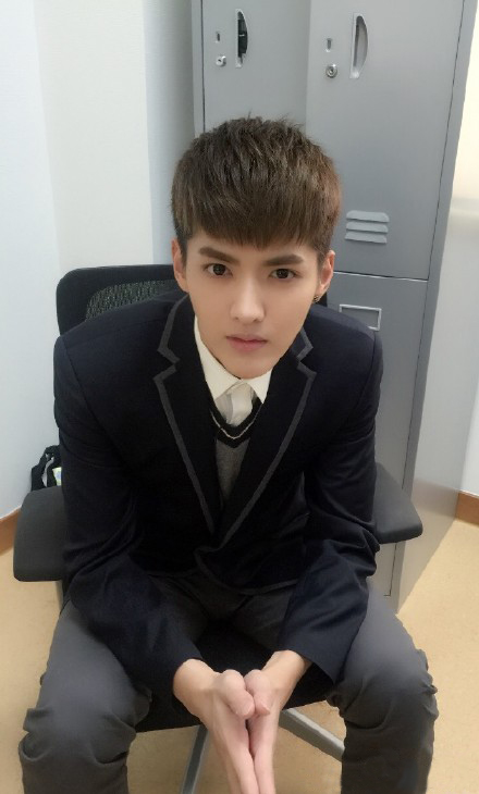 吴亦凡致青春2演绎青春片最长情男主