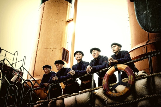 铁甲舰上的男人们