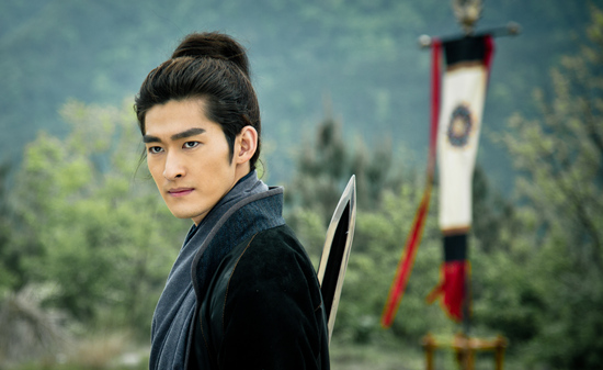 《少年四大名捕》热播 冷血张翰为爱癫狂