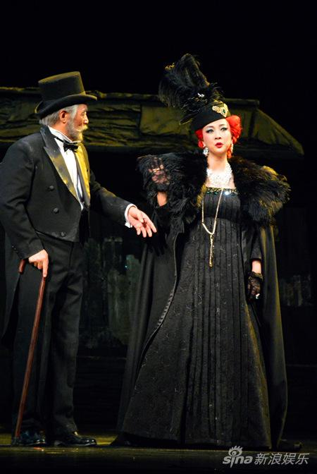 陈小艺《贵妇还乡》展精彩演技获赞太虐心