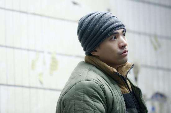 左耳票房狂飙4亿黑人段博文成亮点