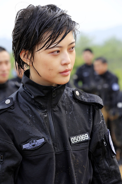 《特警力量》甜美王妍之变身母老虎(图)