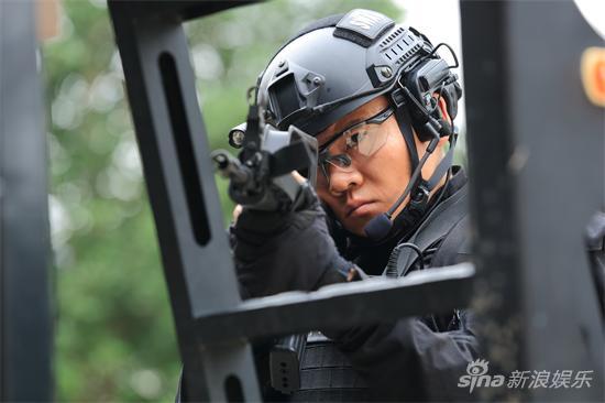 姜艺声《特警》再演铁血教官 威猛逗逼心|特警力量|姜艺声|教官_新浪