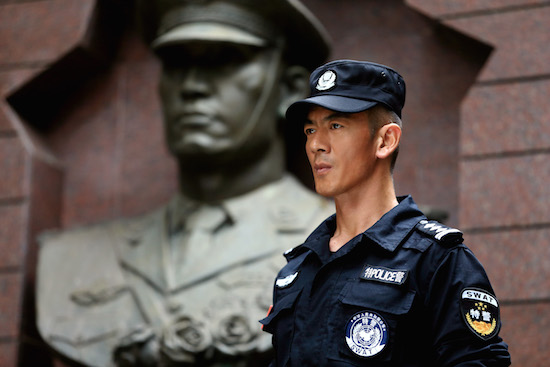 《特警力量》夺爱大战 男儿泪引情感危机