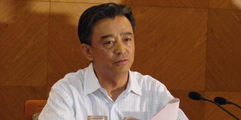 三鹿毒奶粉事件被免官员履新