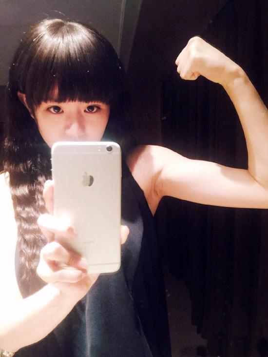 《特种兵之霹雳火》杀青 牟星晒肌肉调侃