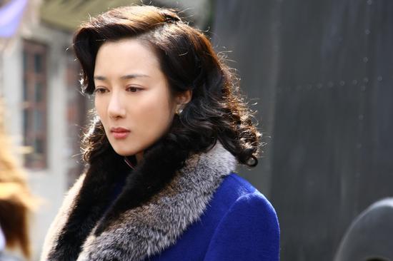 《大江东去》热播 李依晓演绎女人的史诗