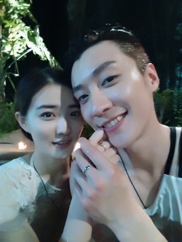 乔任梁徐璐晒对戒